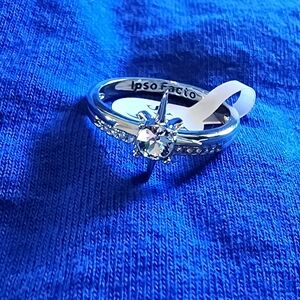 NWT Fragrant Jewels Ipso Facto Ring